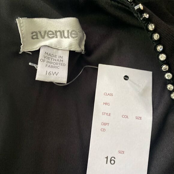 Avenue Embellished Evening Dress With Jacket - Picture 8 of 11